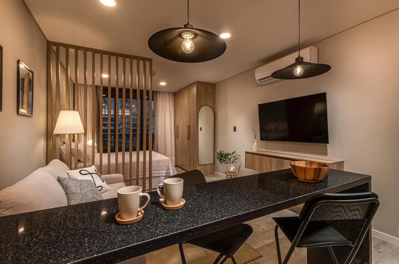 Zentrum - Stay & Residences By Ava Asuncion Ngoại thất bức ảnh